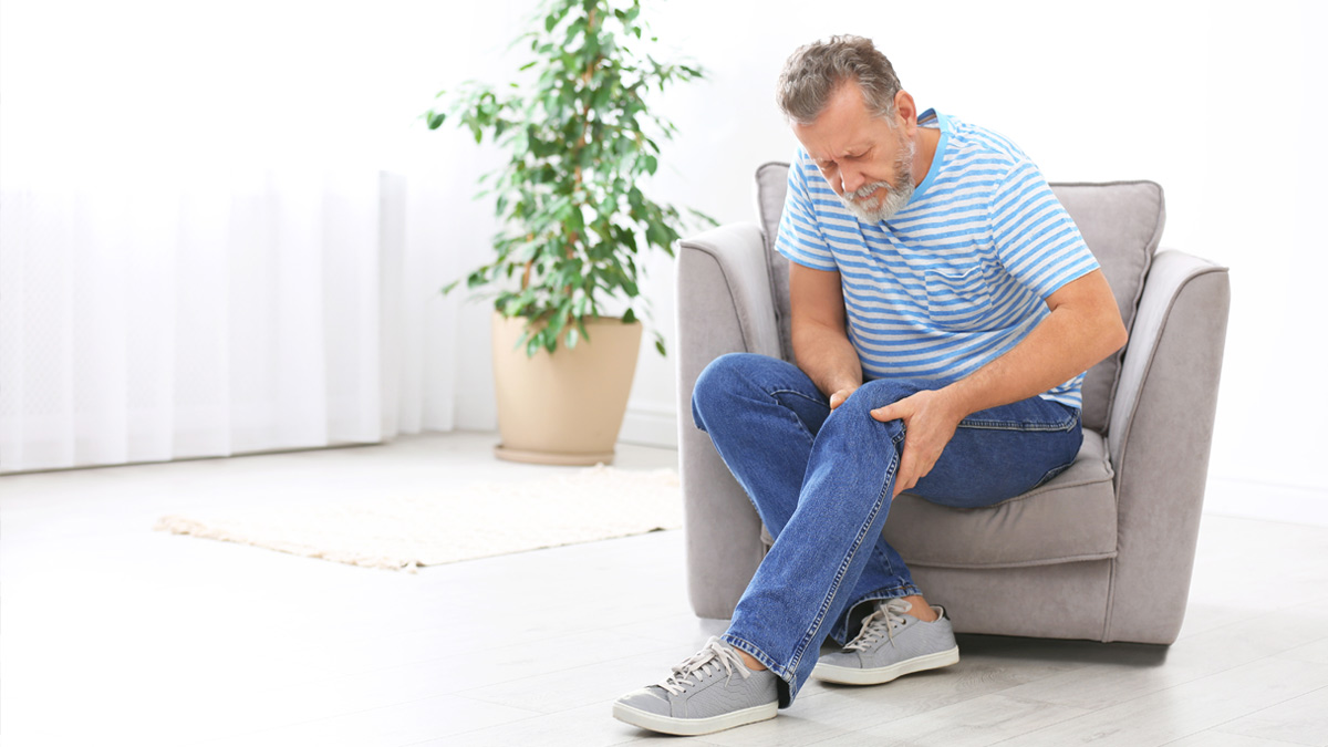 photographie d'un homme souffrant d'arthrose